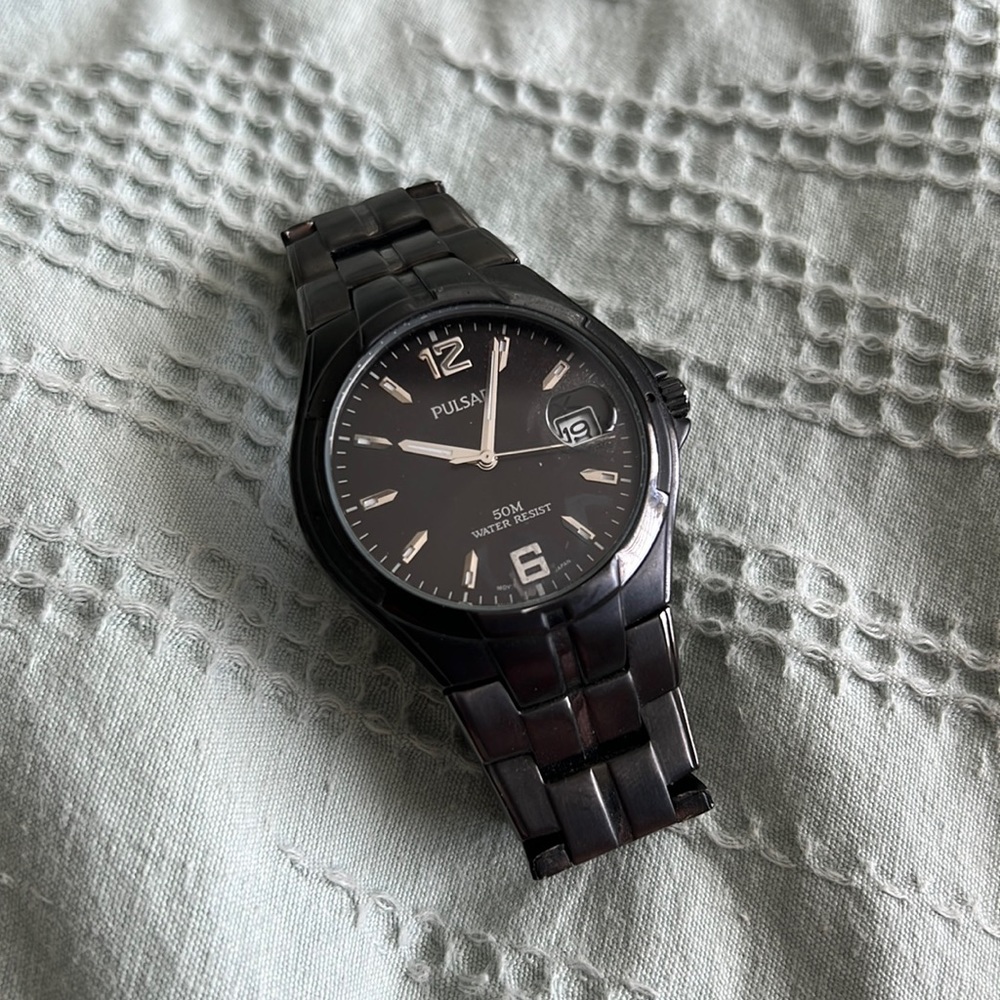 Men’s water resistant Pulsar Watch